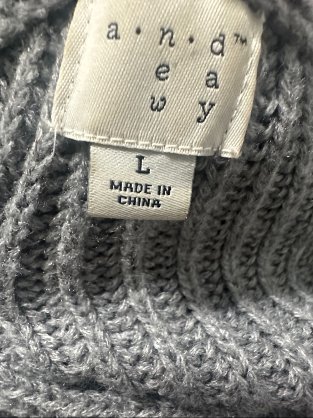 🐝 A New Day Hooded Cardigan Sweater - Picture 4 of 5